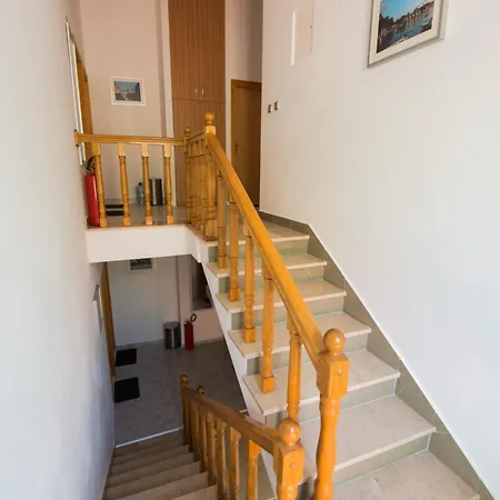 Oda ve Kahvaltı Belvedere 3*