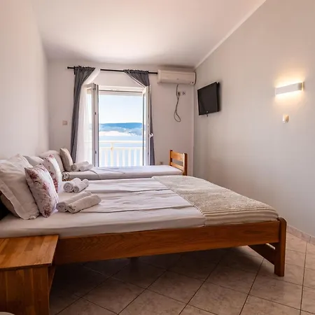 Oda ve Kahvaltı Belvedere 3*